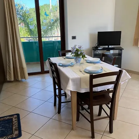 Fronte Mare Aparthotel *